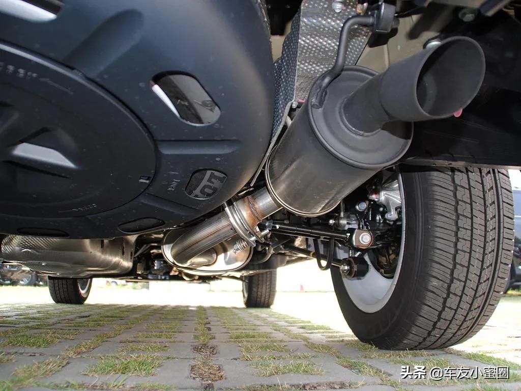 汽车排气管清洗的正确方法,用水枪清洗排气管积碳有用吗