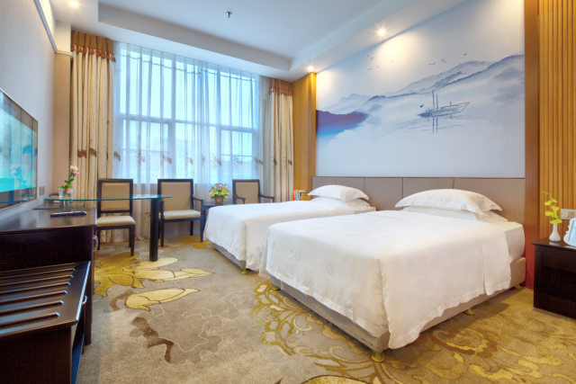 隐贤山庄迪士尼,东莞隐贤山庄旅游风景区住宿