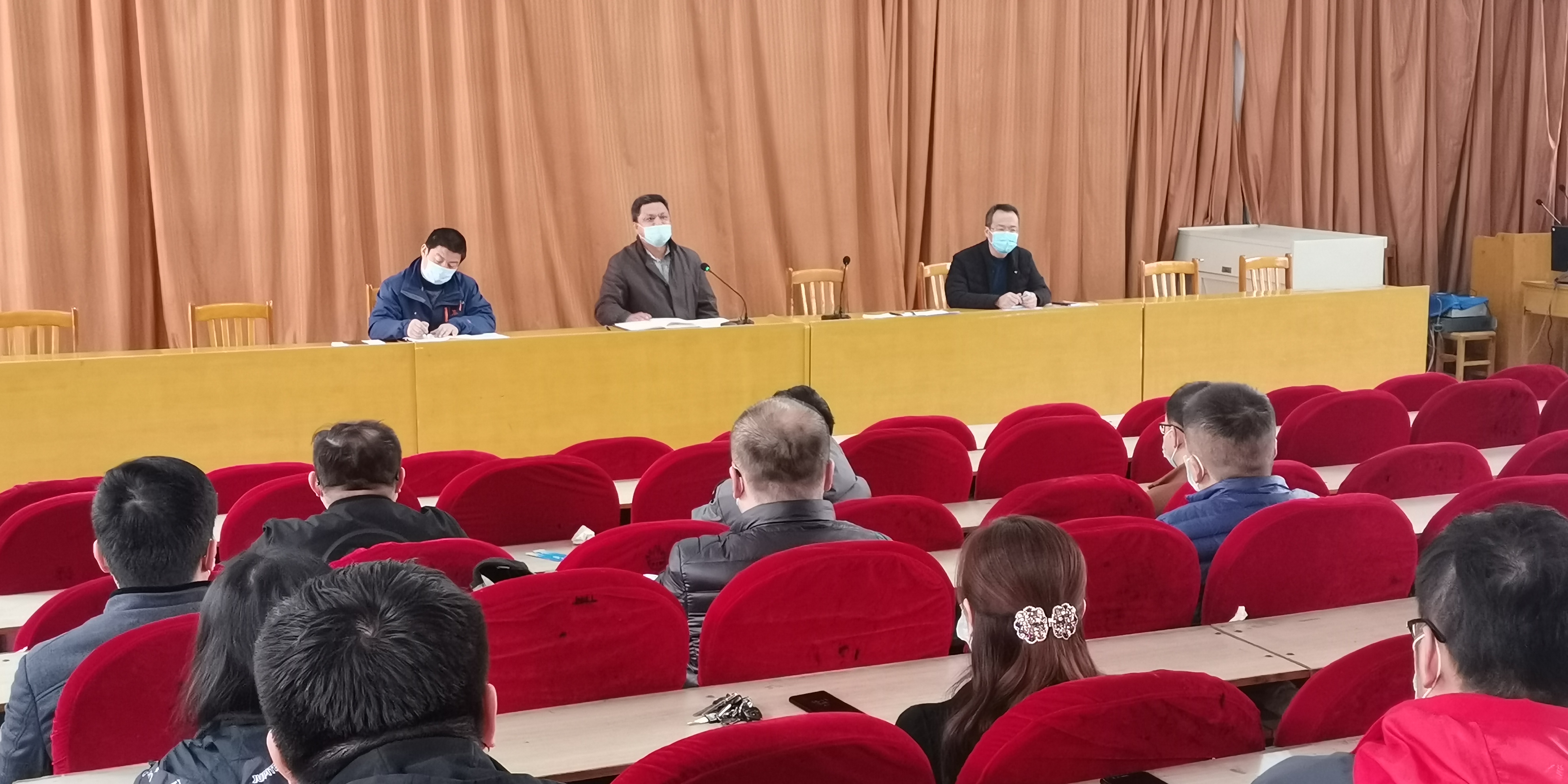 濮阳市油田一中匠心再谱新篇章