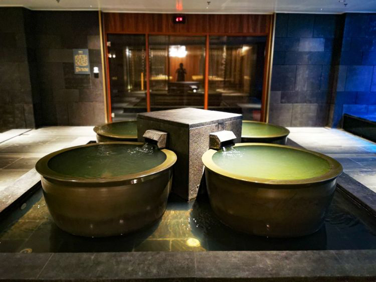 沈阳能吃能玩的温泉,东北最适合一大家子游玩的温泉