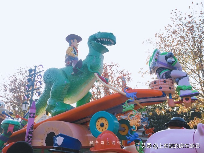 上海迪士尼超详细吃住行玩攻略,上海迪士尼私家车停车攻略