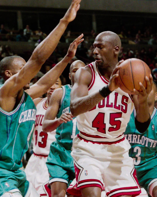 篮球之神小故事,篮球之神乔丹的故事