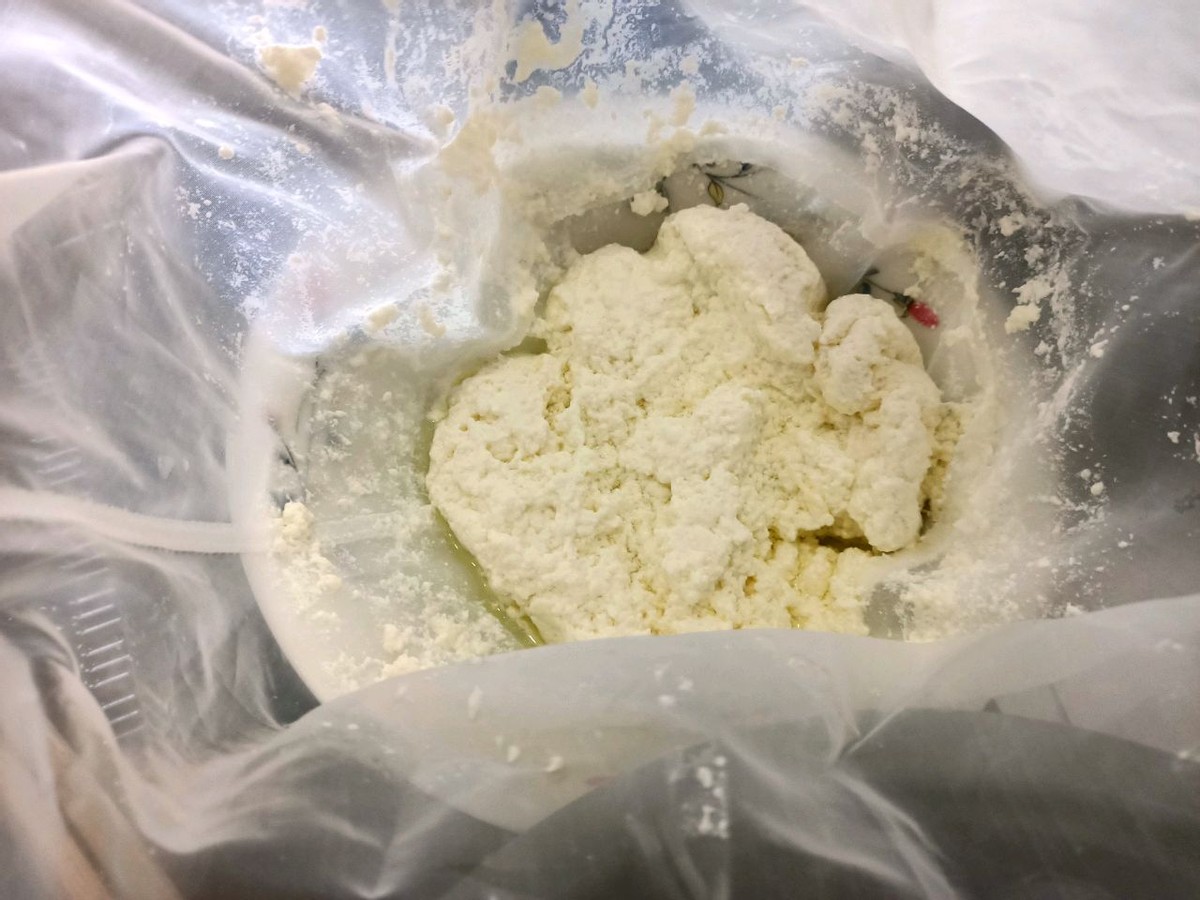 如何用纯牛奶自制奶酪,牛奶做奶酪白醋的比例