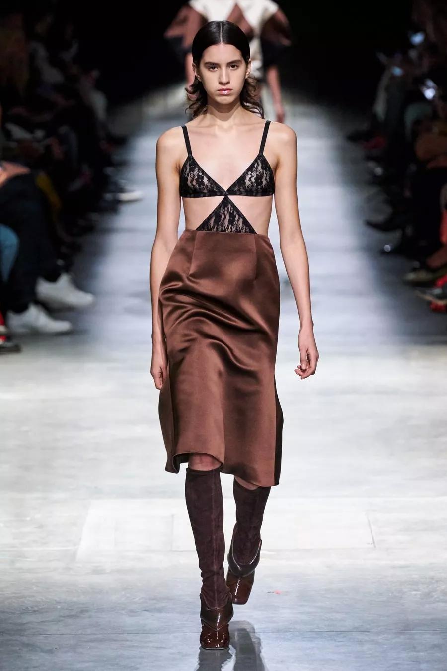 2019伦敦时装周时髦的冬天穿搭,2020年伦敦时装周视频