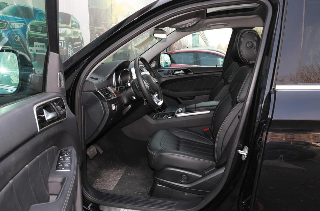 北京bj90深度对比奔驰,bj90对比陆巡