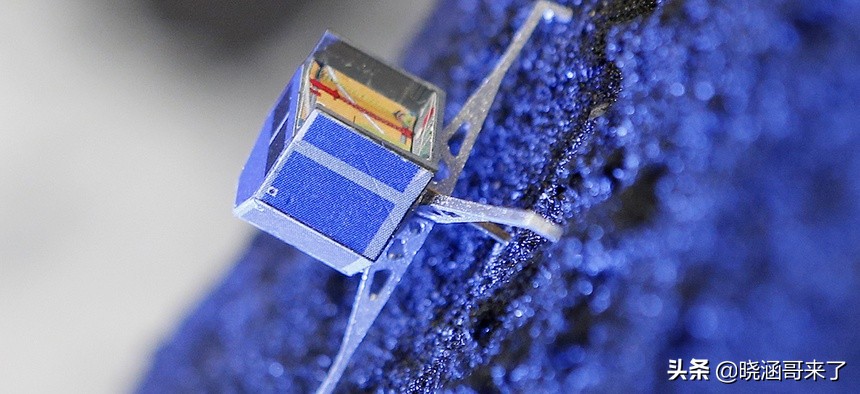 10.4万亿公里的彗星,86年哈雷彗星经过地球照片