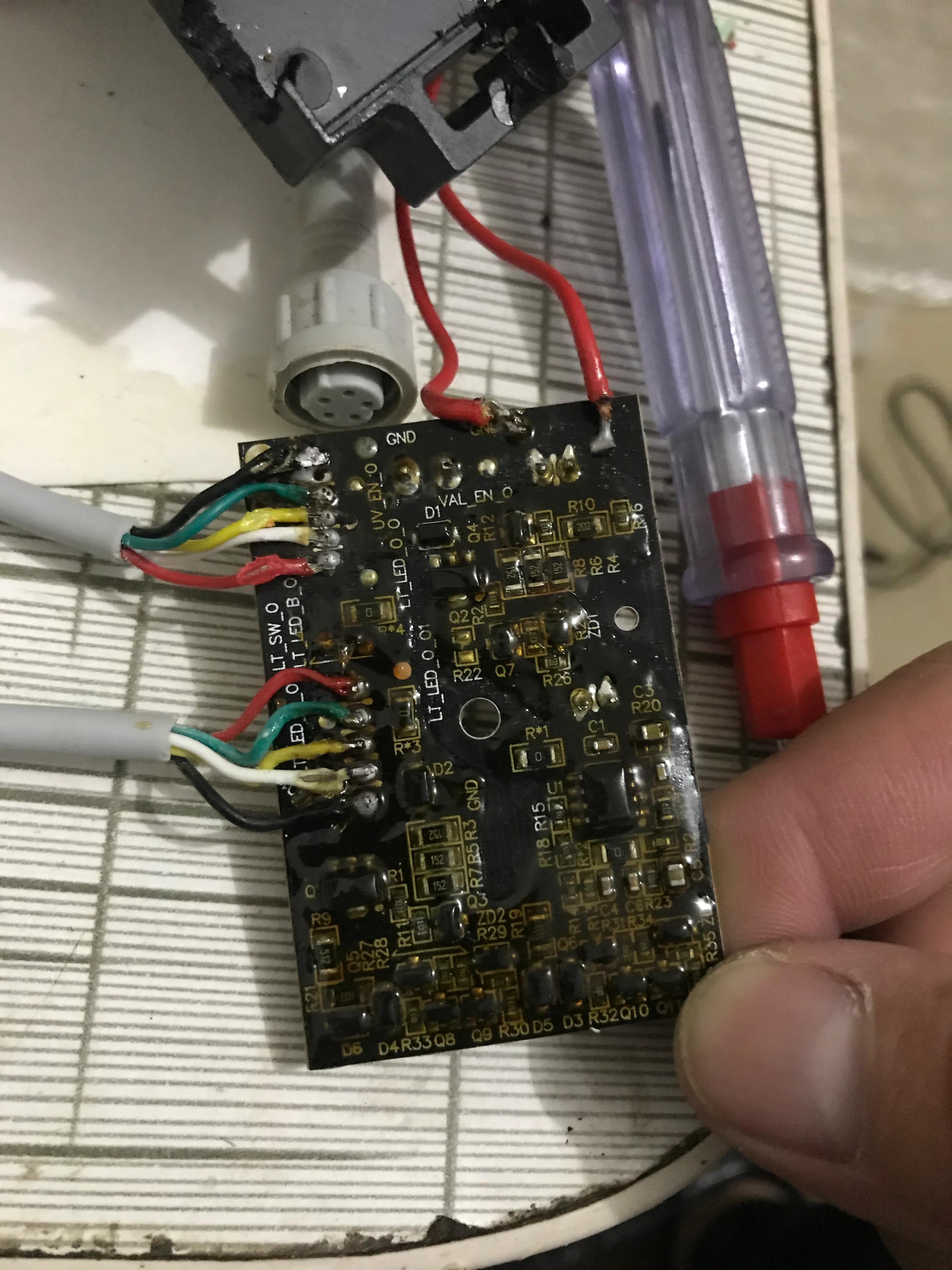 小米净水器云米水盒子进水后修理