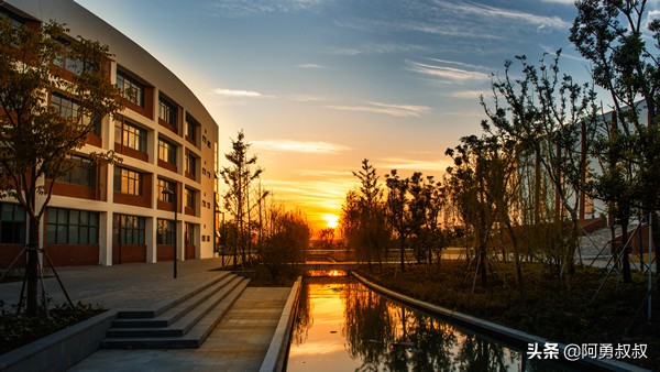 江苏省昆山中学官网,昆山文峰高级中学怎么样