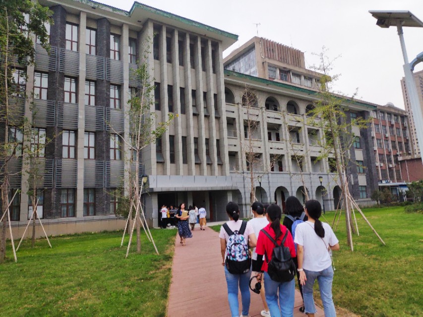 江苏师范大学云龙湖校区,江苏师范大学云龙校区街拍