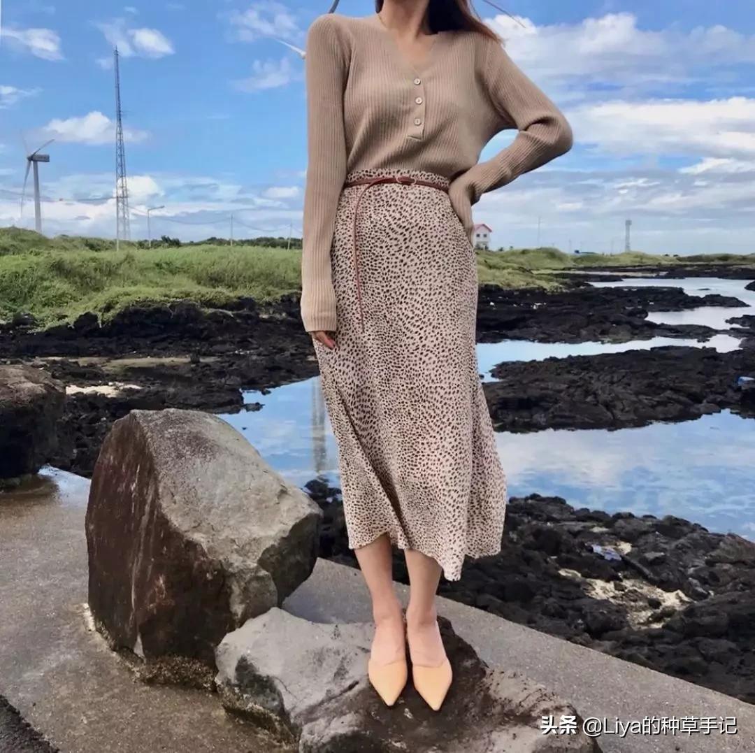 毛衣怎么穿才好看呢,毛衣怎么穿才不土气