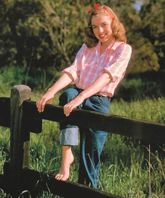 金发女孩在美国意味着什么,为什么金发女郎被认为很笨