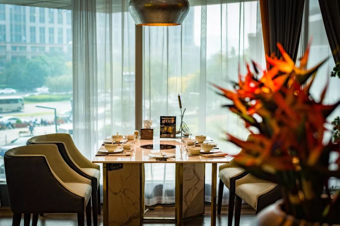 在郑州，吃养颜旺财老虎斑，就来肥隆“食斑节”