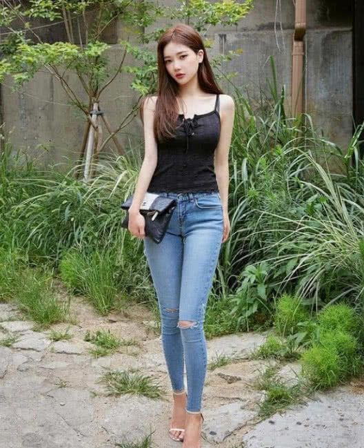 抖音上牛仔裤属于服饰哪个类目,抖音上面的牛仔裤是真的吗