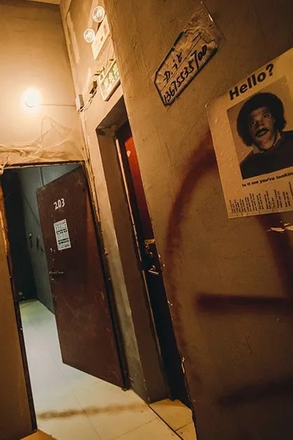 夜幕降临沉浸式密室逃脱体验剧场,超刺激的密室逃脱等你来体验