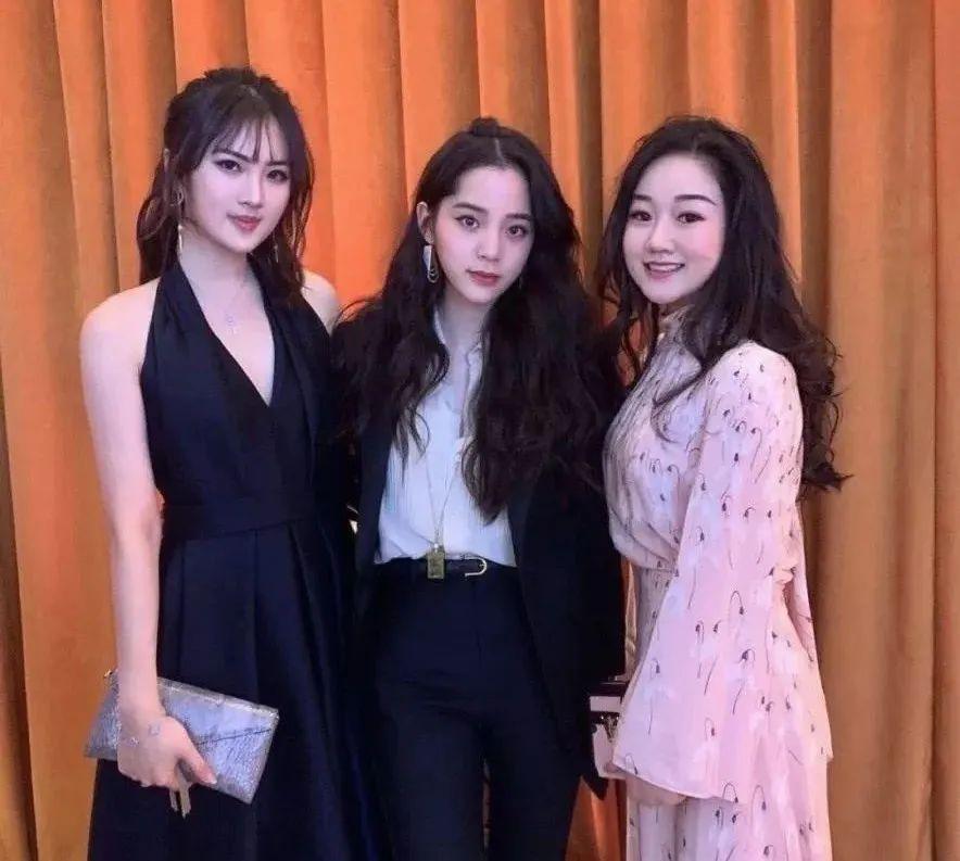 以为很红却早就凉凉的十位明星,死捧不红的8位明星个个颜值在线