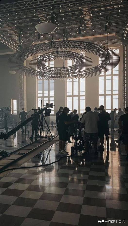 2020年格莱美打雷姐,willow首秀