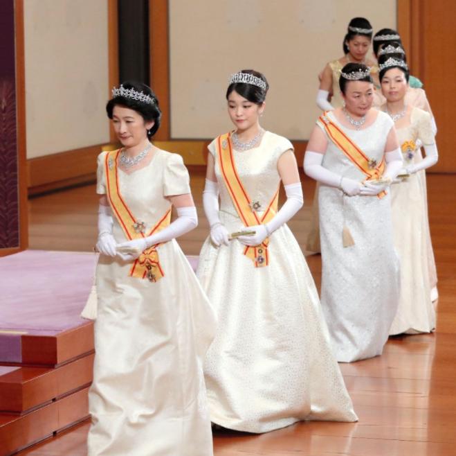 日本皇室珠宝珍珠,皇冠高仿