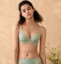 又美又撩的蕾丝内衣,舒适度也是杠杠的