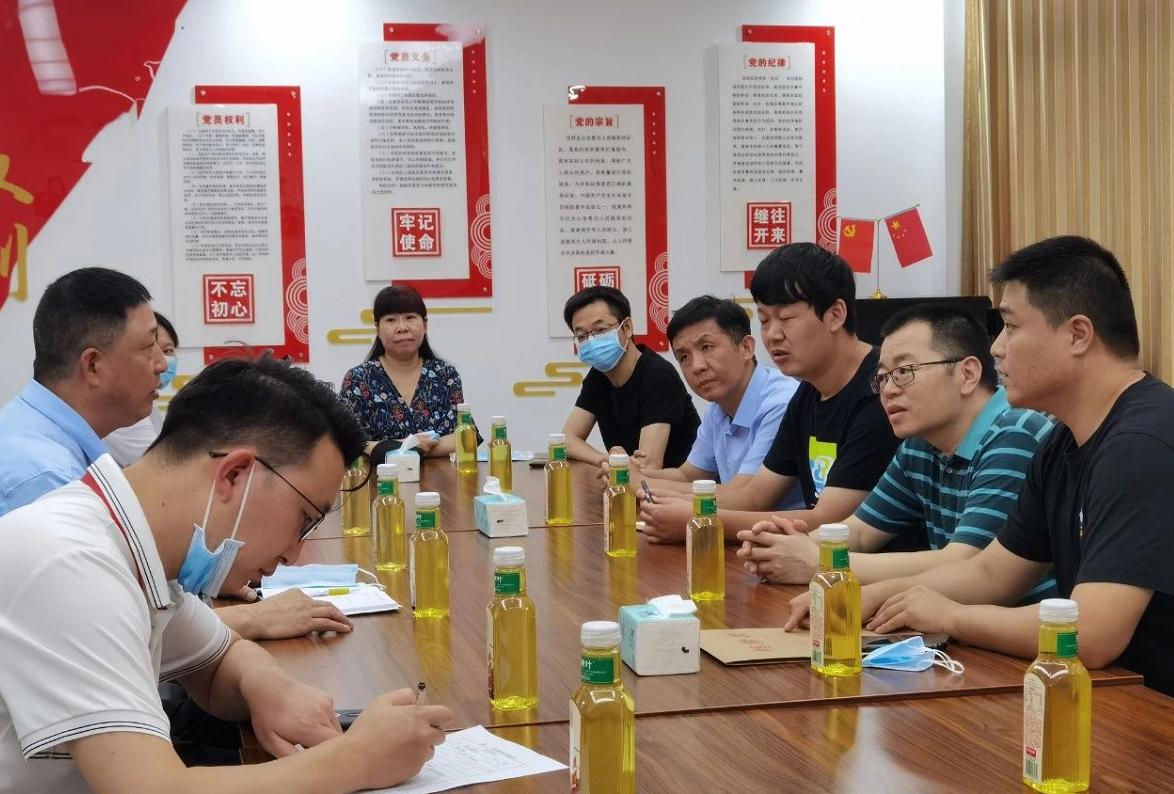 河南省万人助万企工作组,万人助万企组长到项目调研