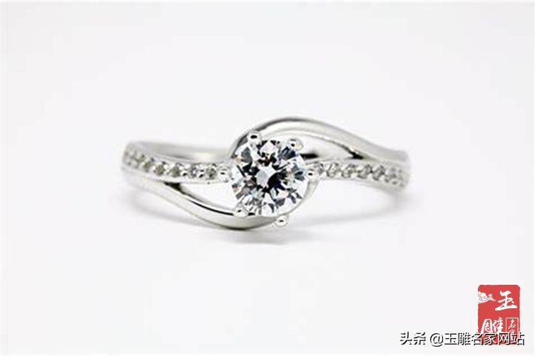 怎么鉴别钻石的真假小窍门,怎么鉴别钻石真假最简单方法