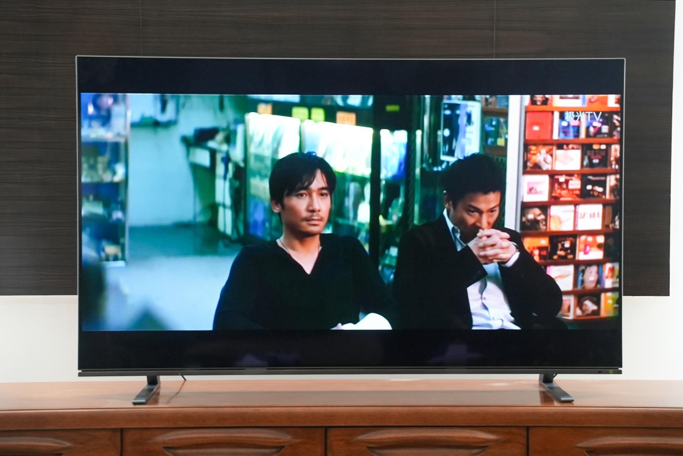 BR火箭炮,音质独一家——146岁东芝带来轻奢品质OLED电视X8900KF