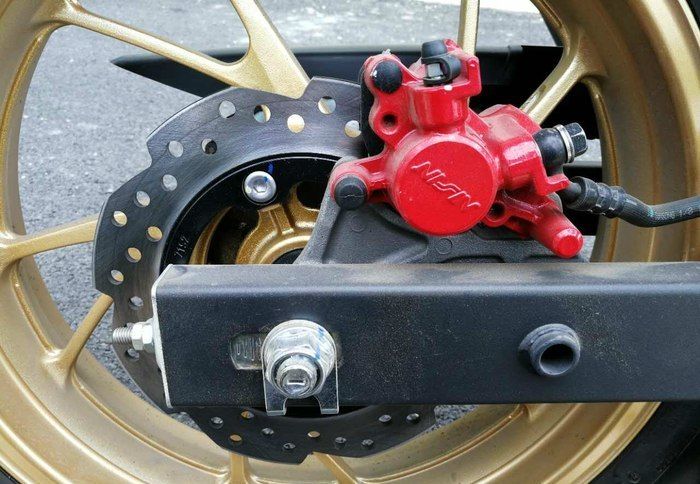 本田190x猛鸷与战鹰,本田战鹰190x跟五羊本田猛鸷对比