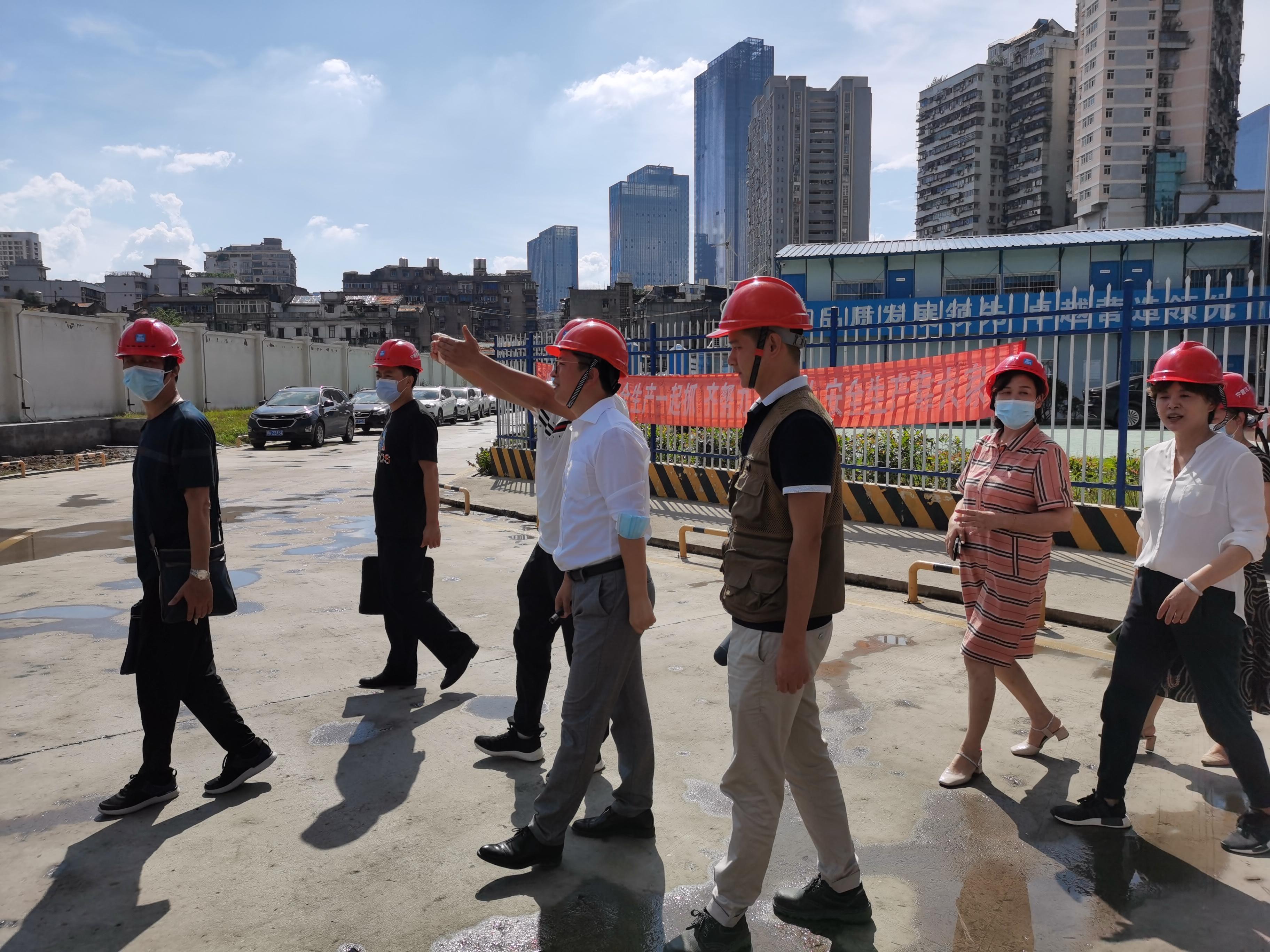 走进汉正街新地标嘉里中心,感受商业街区重生中的喜与忧