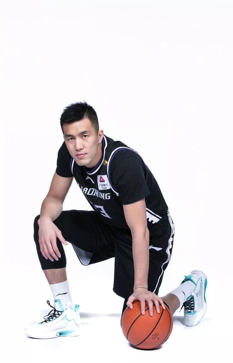 cba赛场再现争议一幕,cba赛场上用过的篮球值钱吗