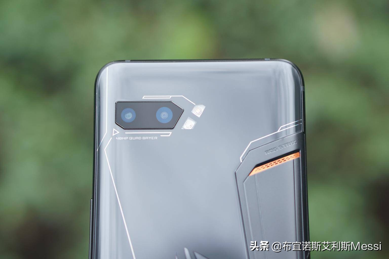 华硕rog2跑分,华硕rog2换屏