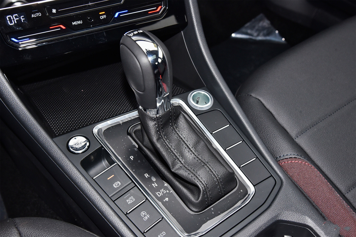 8-9万能买哪年宝来,9万能落地的车型推荐