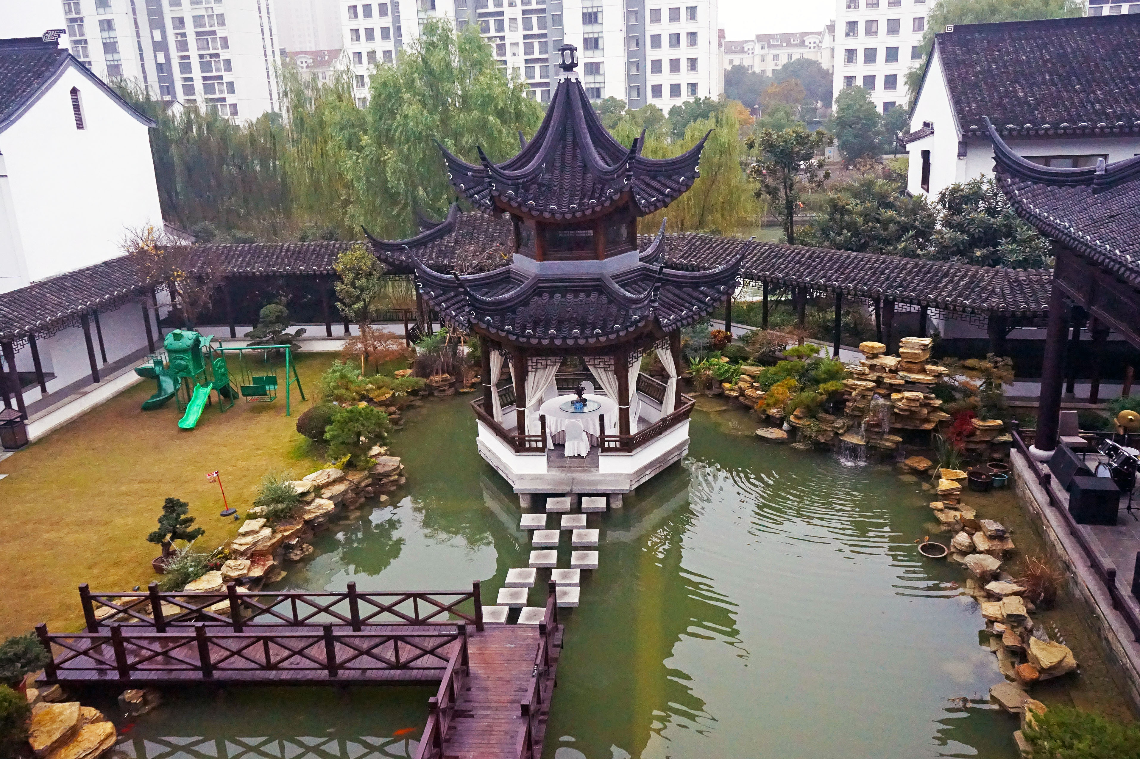 苏州是个温柔的地方,苏州人是个雅致的女人