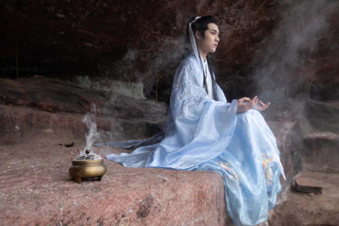 齐云山沉浸式复古游圈粉游客,五一旅游齐云山