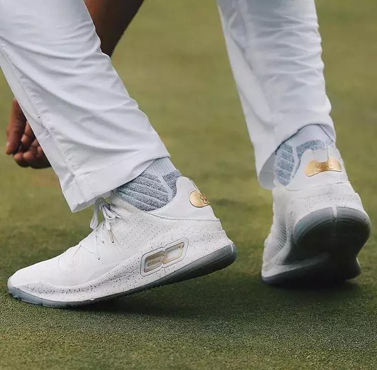 nba巨星库里最新球鞋,库里最新款签名球鞋