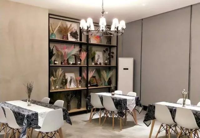 民宿365近期10家大热的极简民宿,西北风格民宿