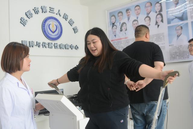 这个团队8年帮千余患者减重超18吨