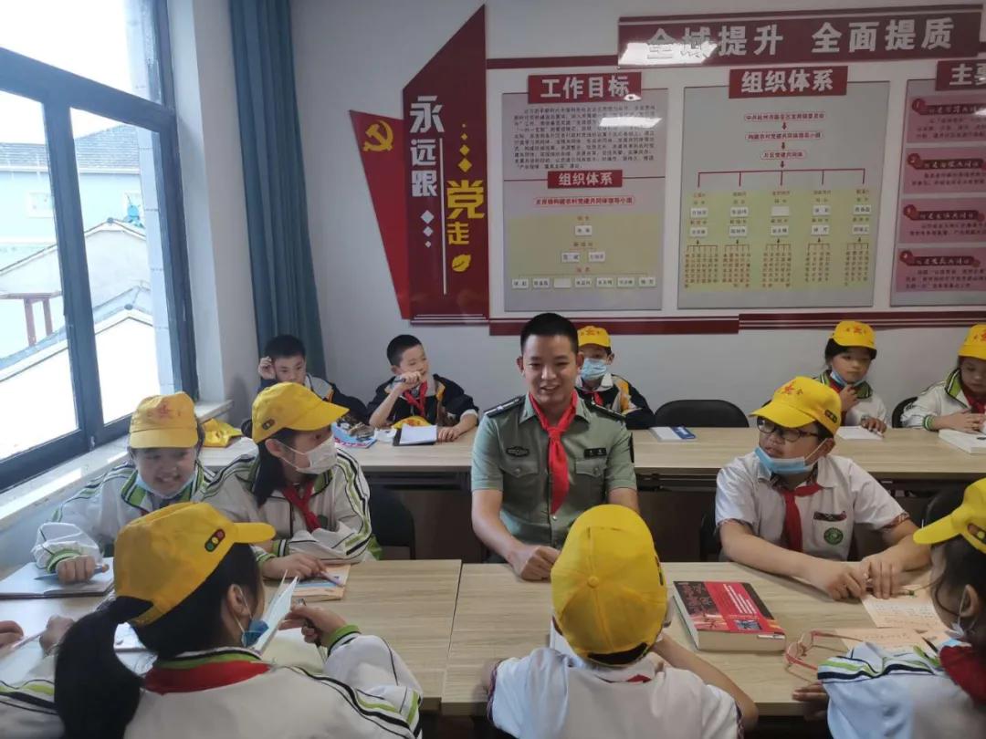 国防教育是幼儿的必修课,国防教育进校园童心共筑中国梦