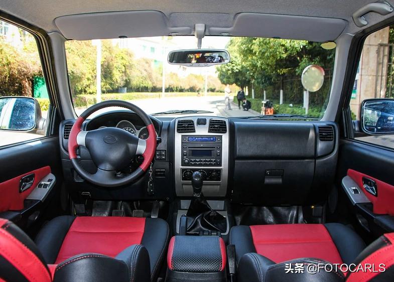 陆风x92013款2.0t四驱柴油版,陆风x92.4汽油版内饰