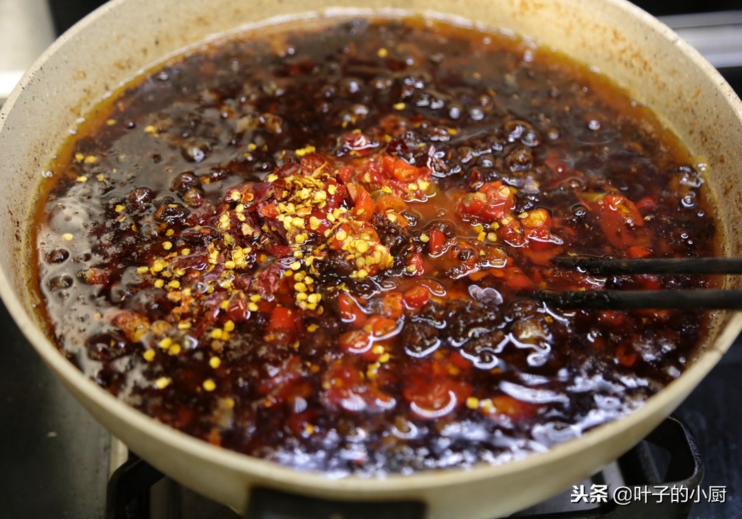 炸酱酱料的做法,炸酱葱家常做法