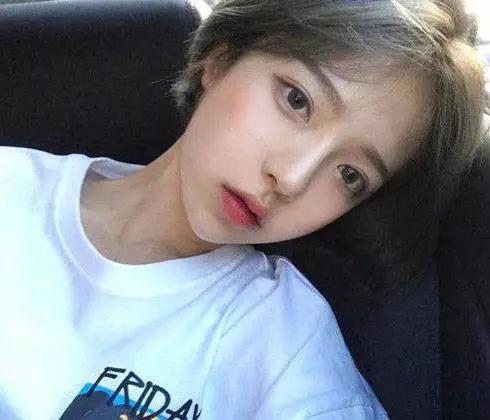 发量少不挑脸型的发型短发,齐耳短发发型学生显脸小