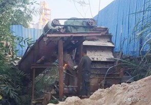 岩前河长“一心四治”促河长治