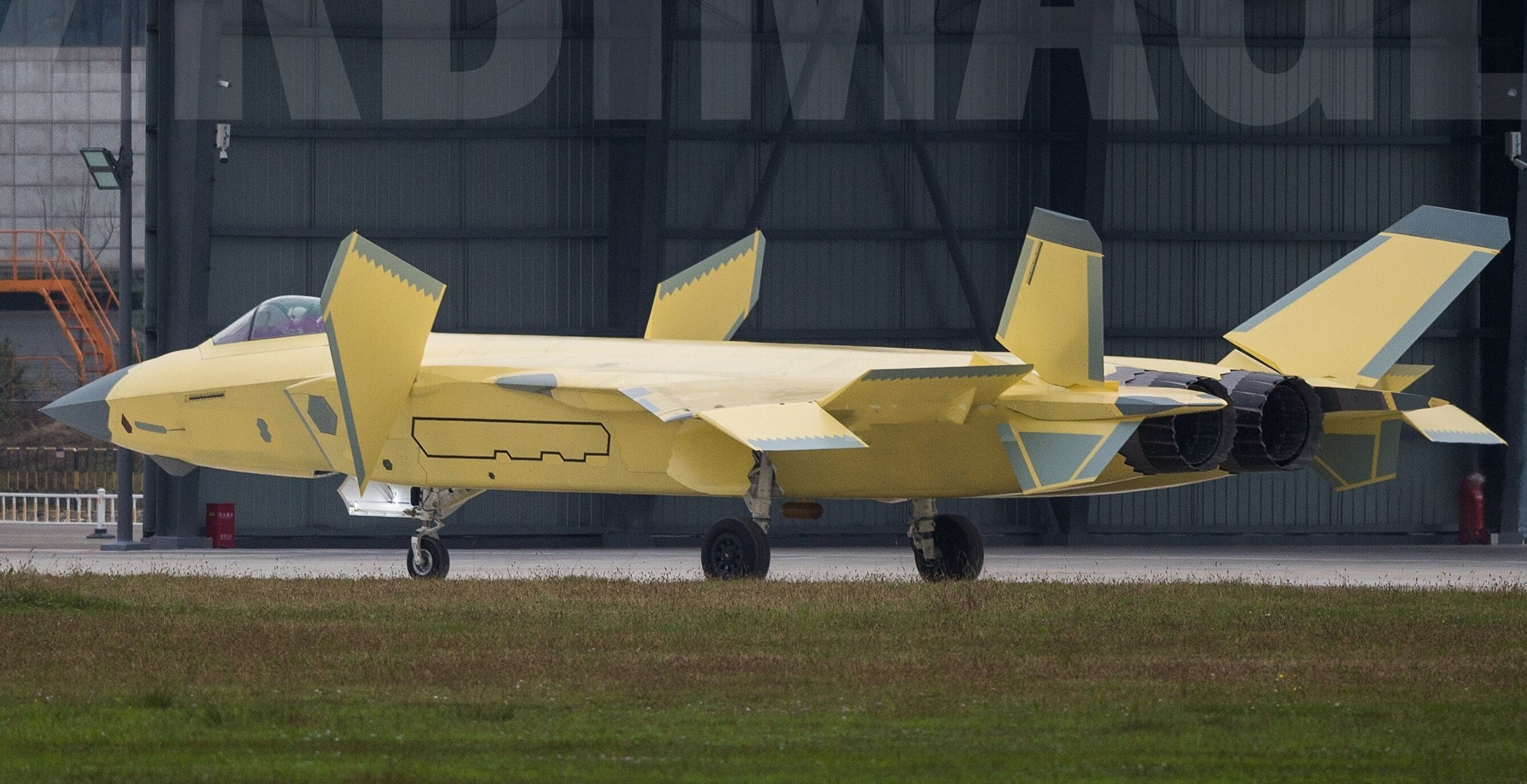 1800架战机都不再进口发动机，TH确实太行了