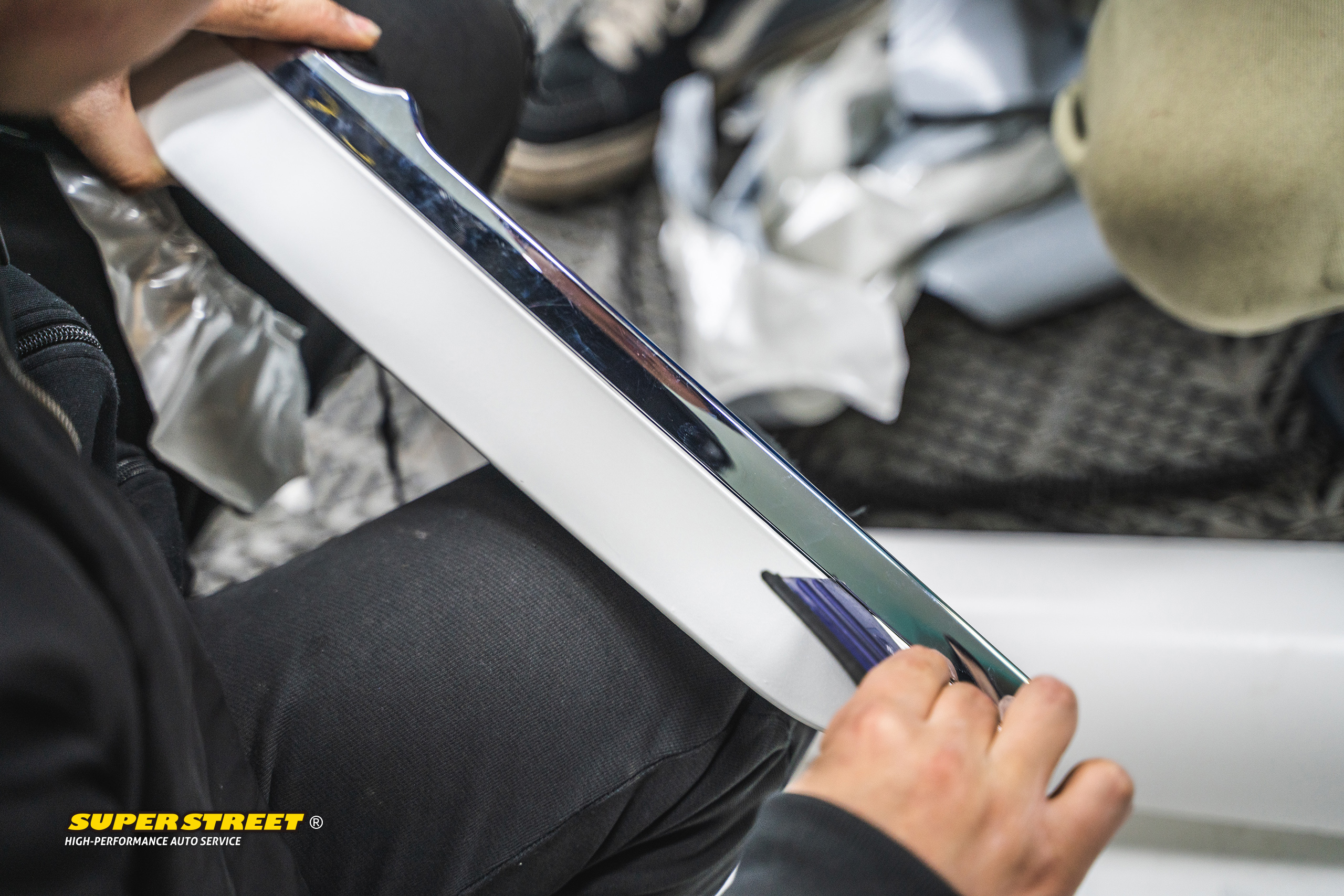 玛莎拉蒂吉博力汽车贴膜改色,superstreet改装