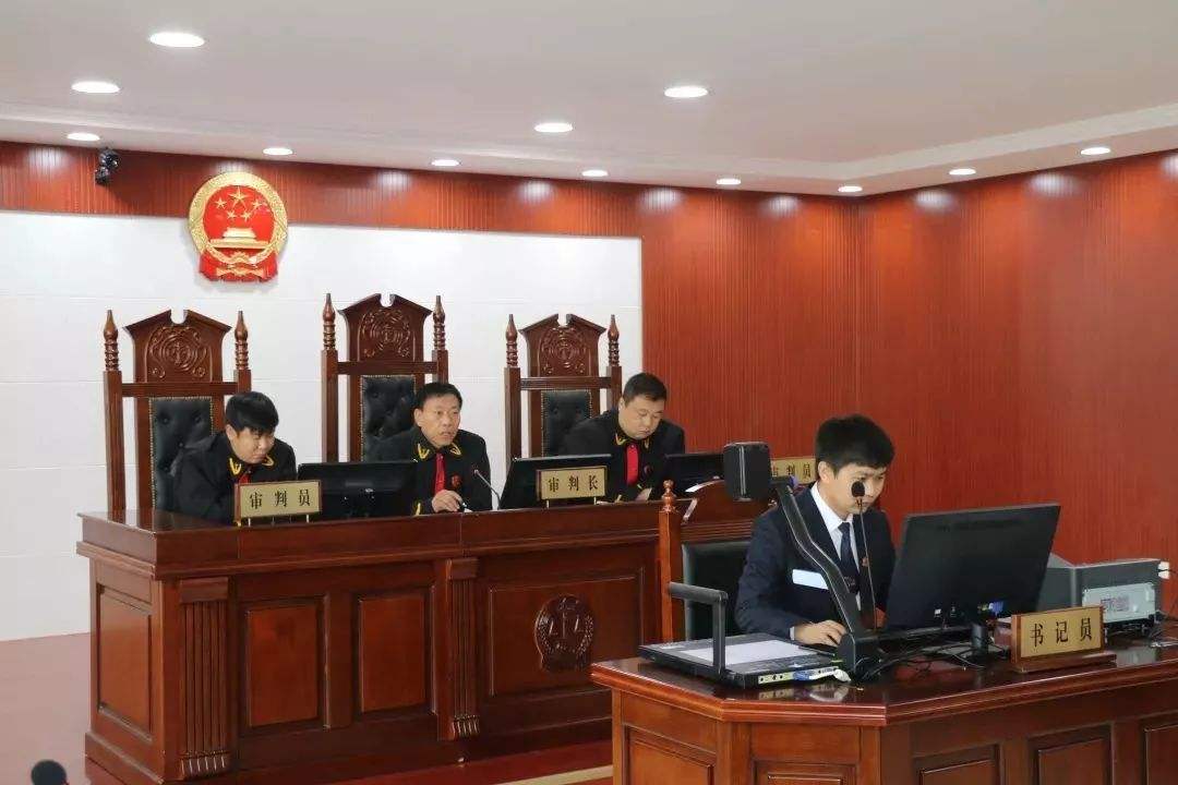 夫妻共同犯罪一起判几年,强奸聚众淫乱罪如何判刑