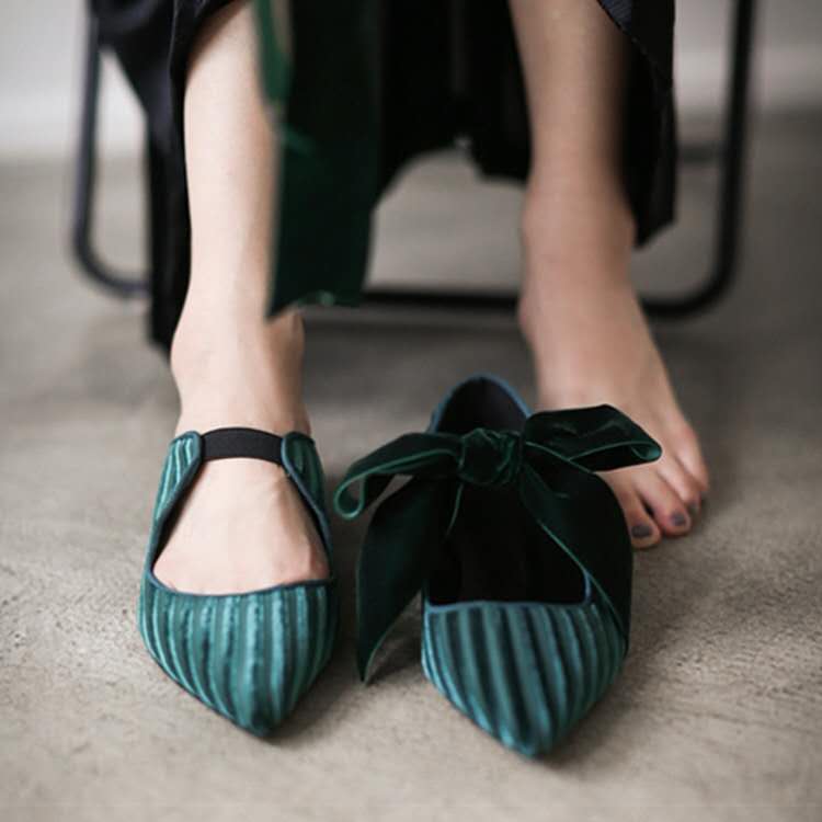 脚宽的女生适合穿的鞋,脚宽的女人好吗