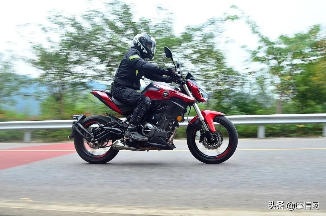 武装到牙齿的越野摩托,武装到牙齿的江铃驭胜s350