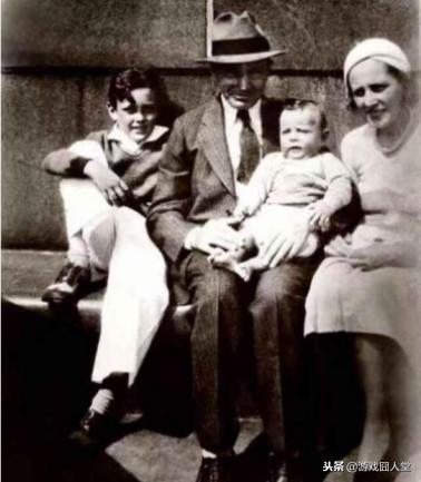 在他创作的世界里，我们永远不会绝望