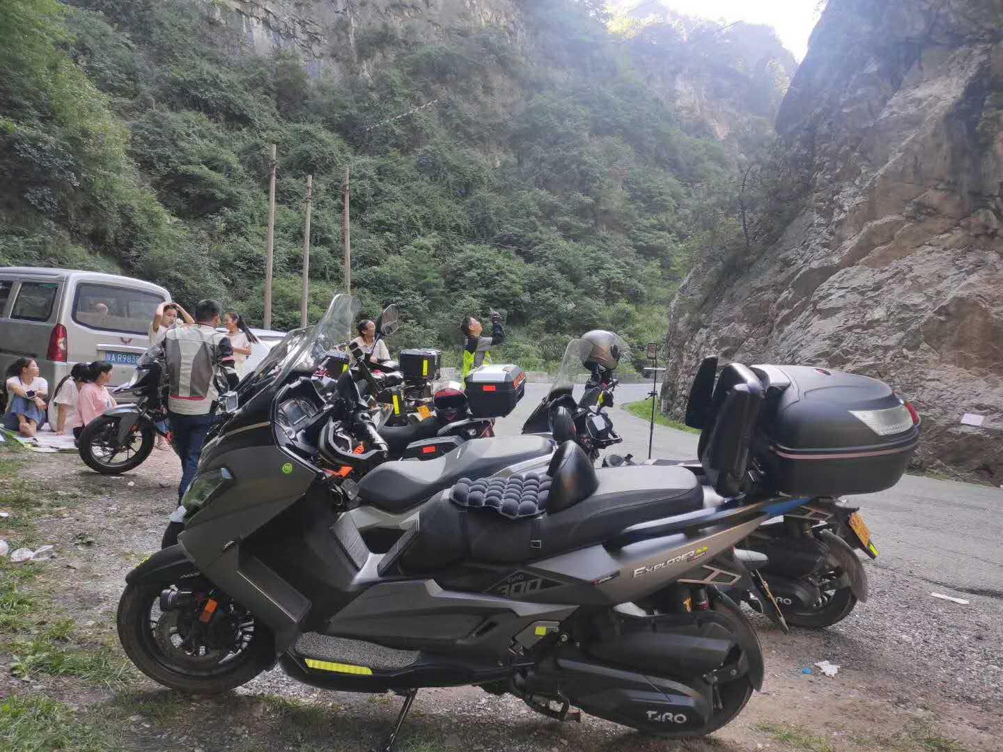 台荣探路者300踏板车落地价,2022款台荣探路者300测评