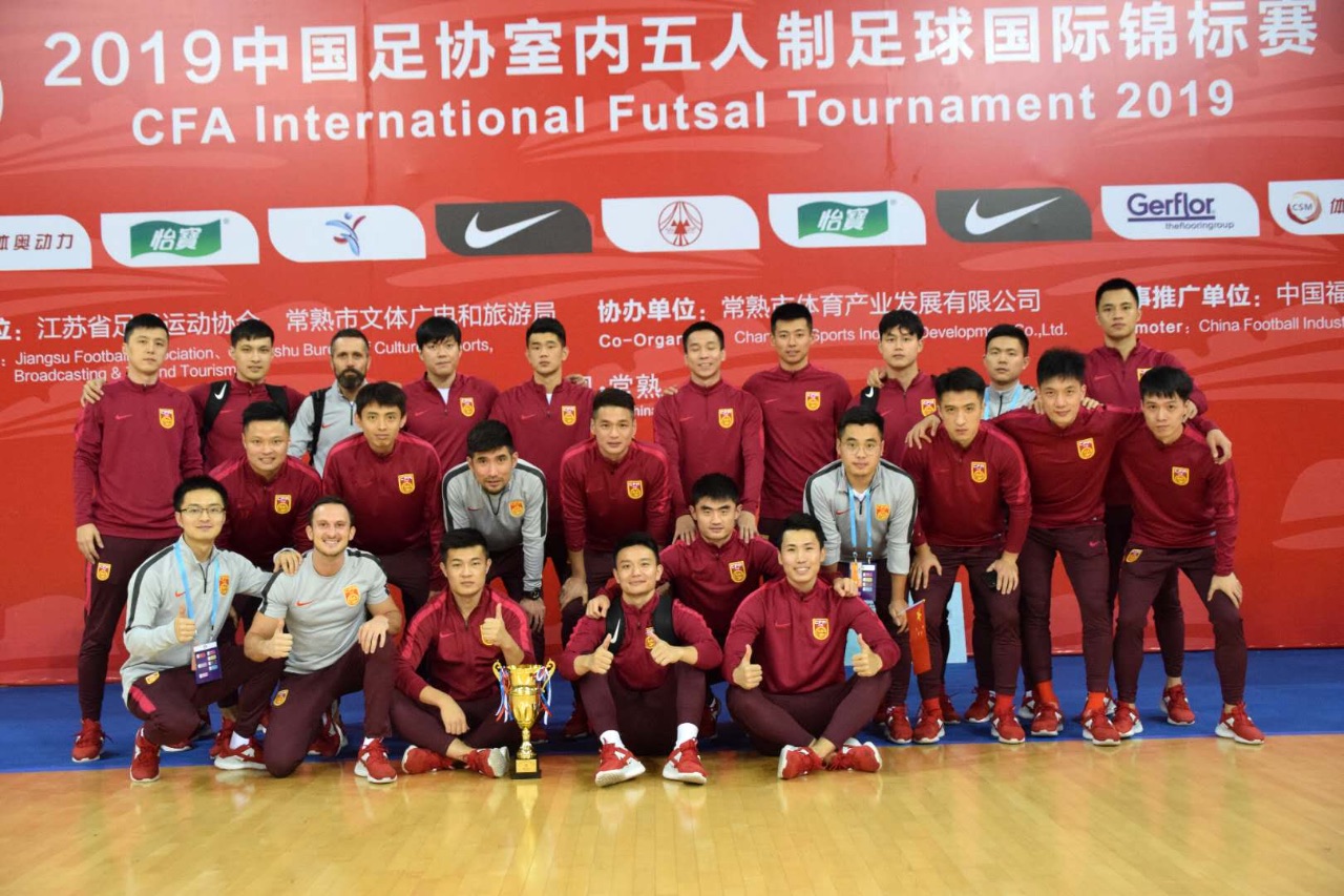 六位新疆小伙进入了国家足球队,新疆小伙子们在国际赛场