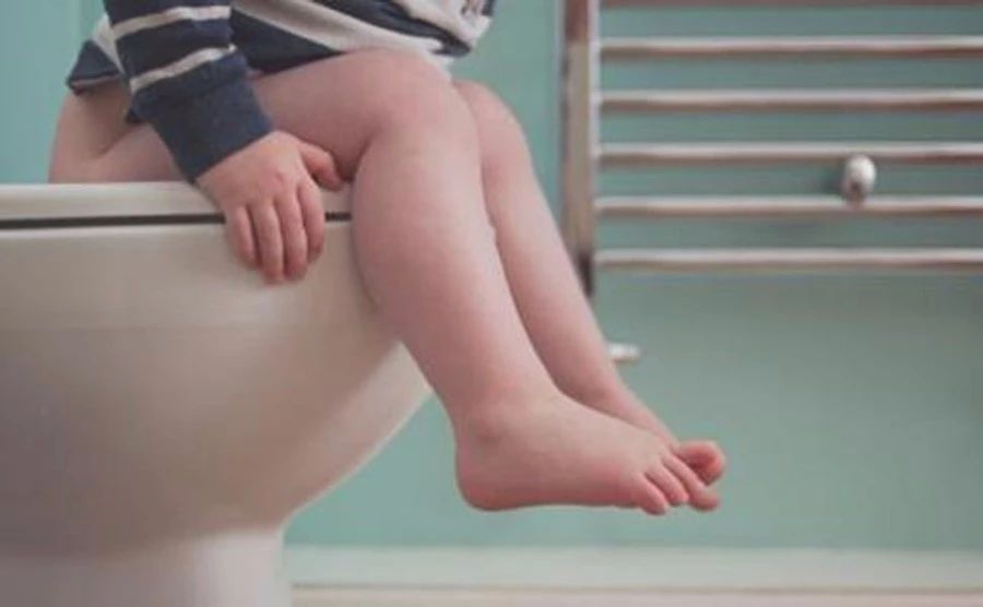 把尿真的有危害吗,把尿会造成什么后果