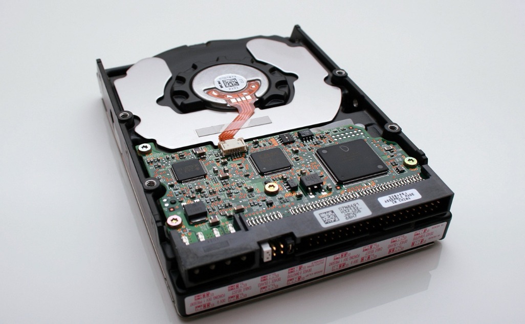 企业级固态硬盘读取速度掉速,固态硬盘拷贝十几个g掉速